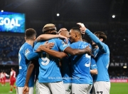 南宫娱乐-曼联主场憾负，总比分不敌那不勒斯