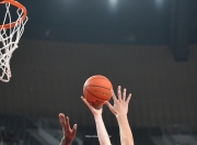 南宫娱乐-新疆队客场逆袭，击败对手取得胜利晋级